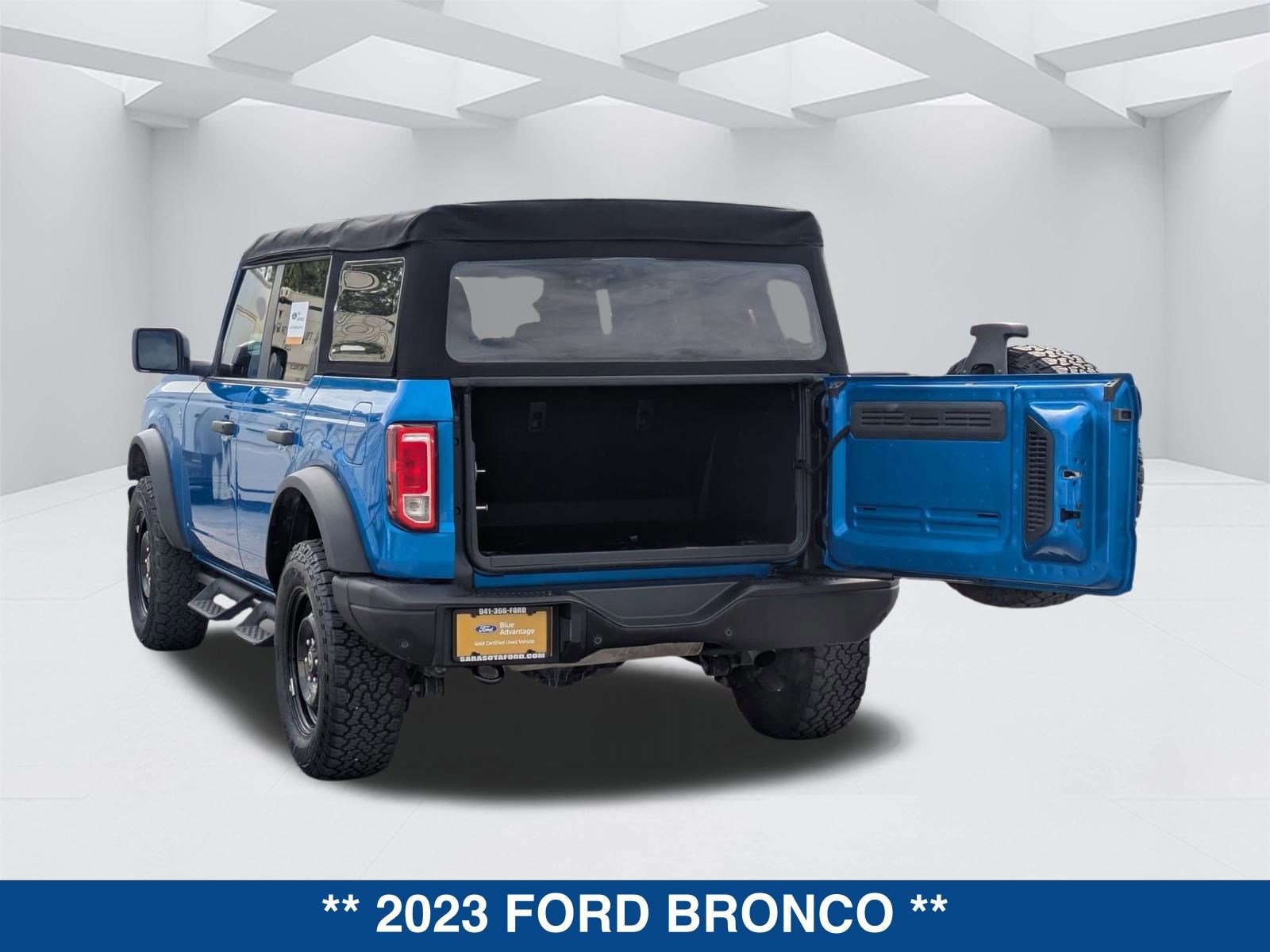 Certified 2023 Ford Bronco Black Diamond video 3