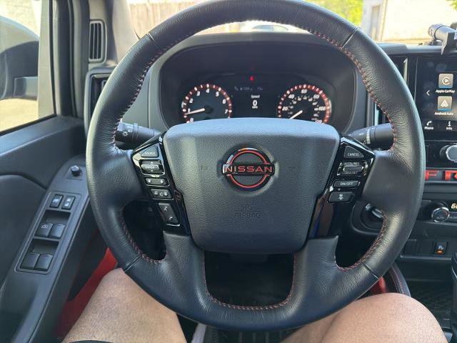 Used 2025 Nissan Frontier PRO-4X AWD/4WD image 18