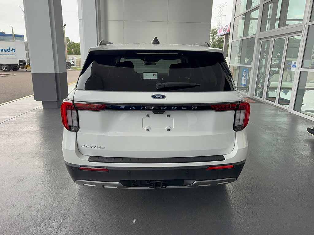 Certified 2025 Ford Explorer Active w/ Active Comfort Package RWD image 6