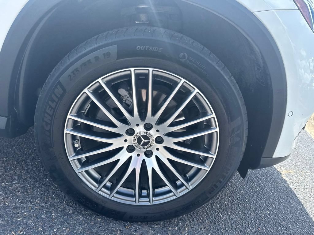 Used 2024 Mercedes-Benz GLC 300 4MATIC image 8