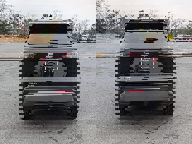 Used 2025 Chevrolet Equinox LT image 4