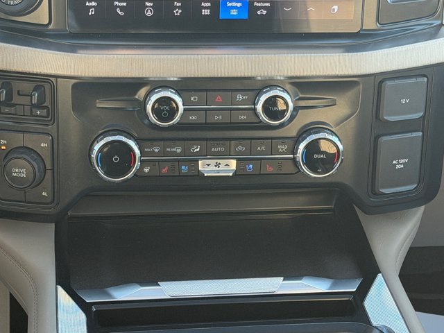 Certified 2025 Ford F450 Platinum w/ Platinum Plus Package AWD/4WD image 25