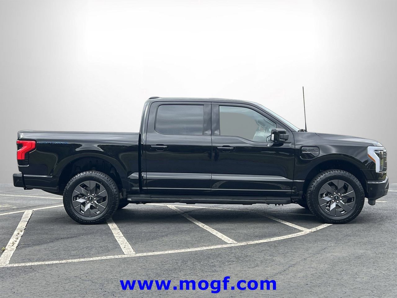 Certified 2023 Ford F150 Lightning Lariat w/ Equipment Group 511A High image 3