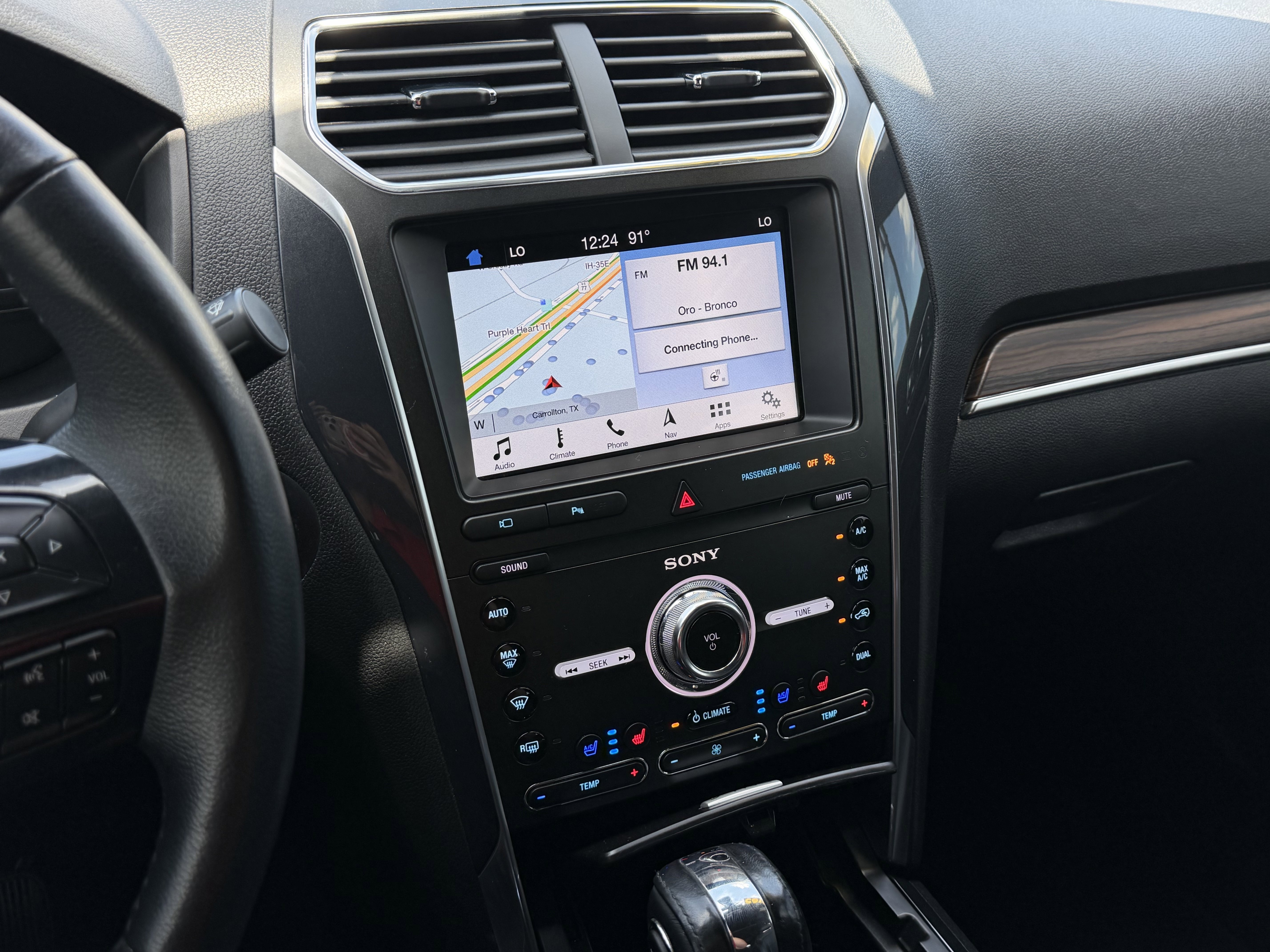 Certified 2019 Ford Explorer Limited w/ Ford Safe & Smart Package AWD/4WD image 19