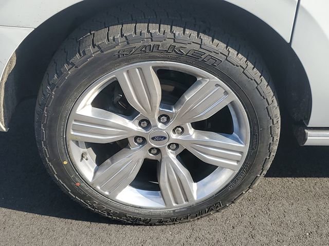 Certified 2023 Ford Expedition Max Platinum AWD/4WD image 5