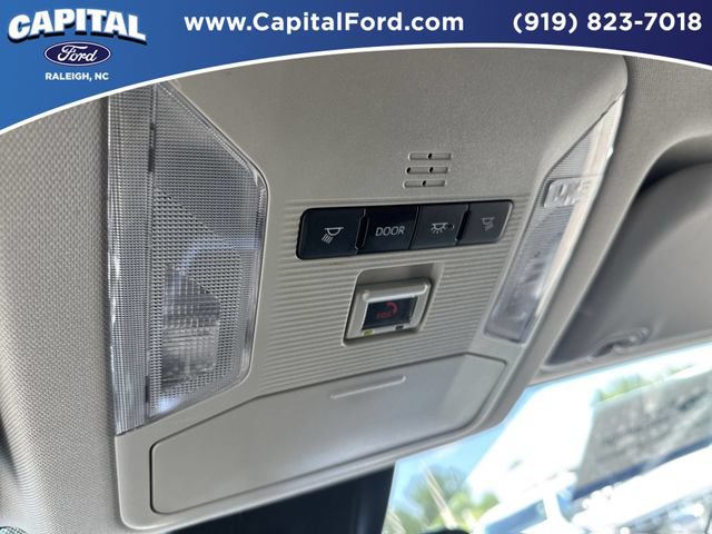 Used 2025 Toyota RAV4 LE AWD/4WD image 32