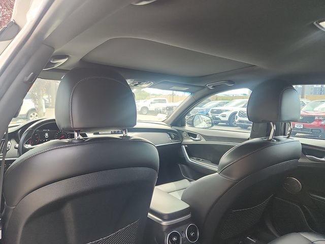 Used 2018 Kia Stinger GT2 RWD image 25