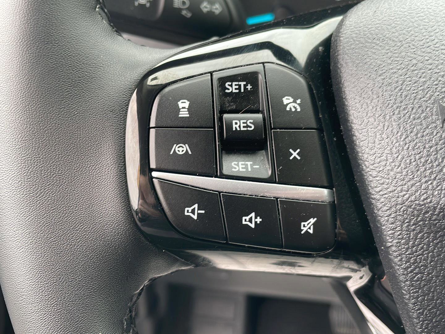 Certified 2022 Ford Escape SEL AWD/4WD image 14