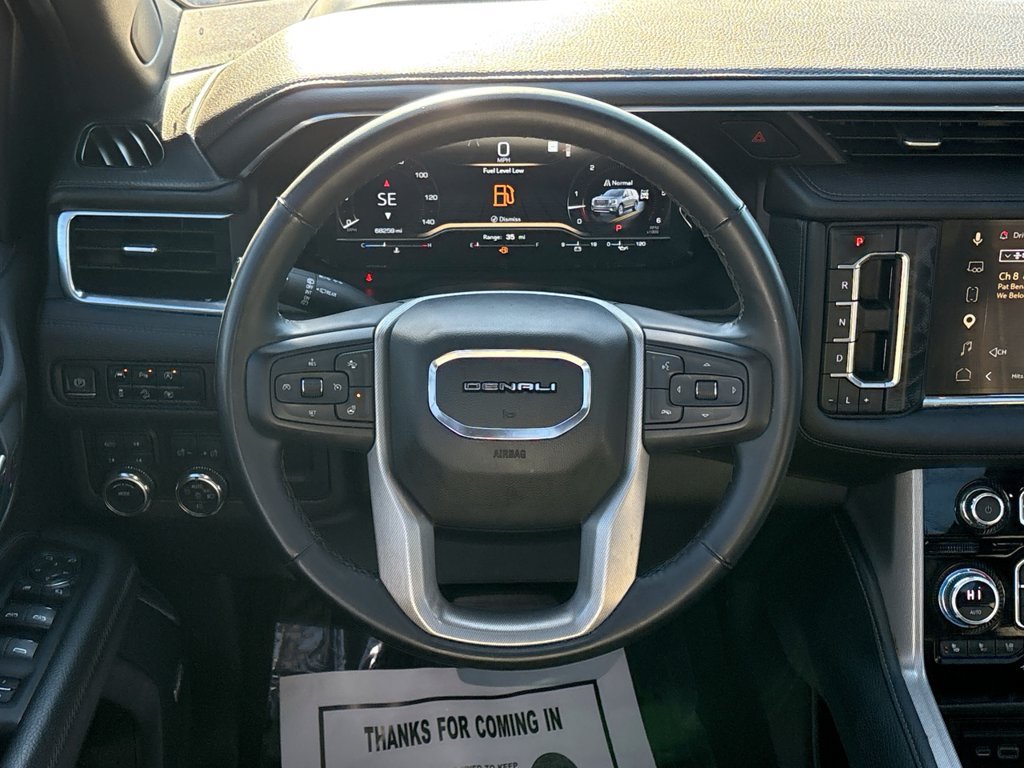 Used 2023 GMC Yukon XL Denali AWD/4WD image 23