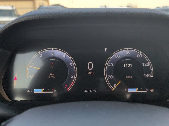 Used 2024 Jeep Grand Cherokee Altitude RWD image 28