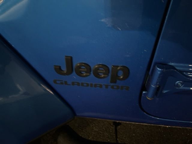 Used 2021 Jeep Gladiator Sport image 23