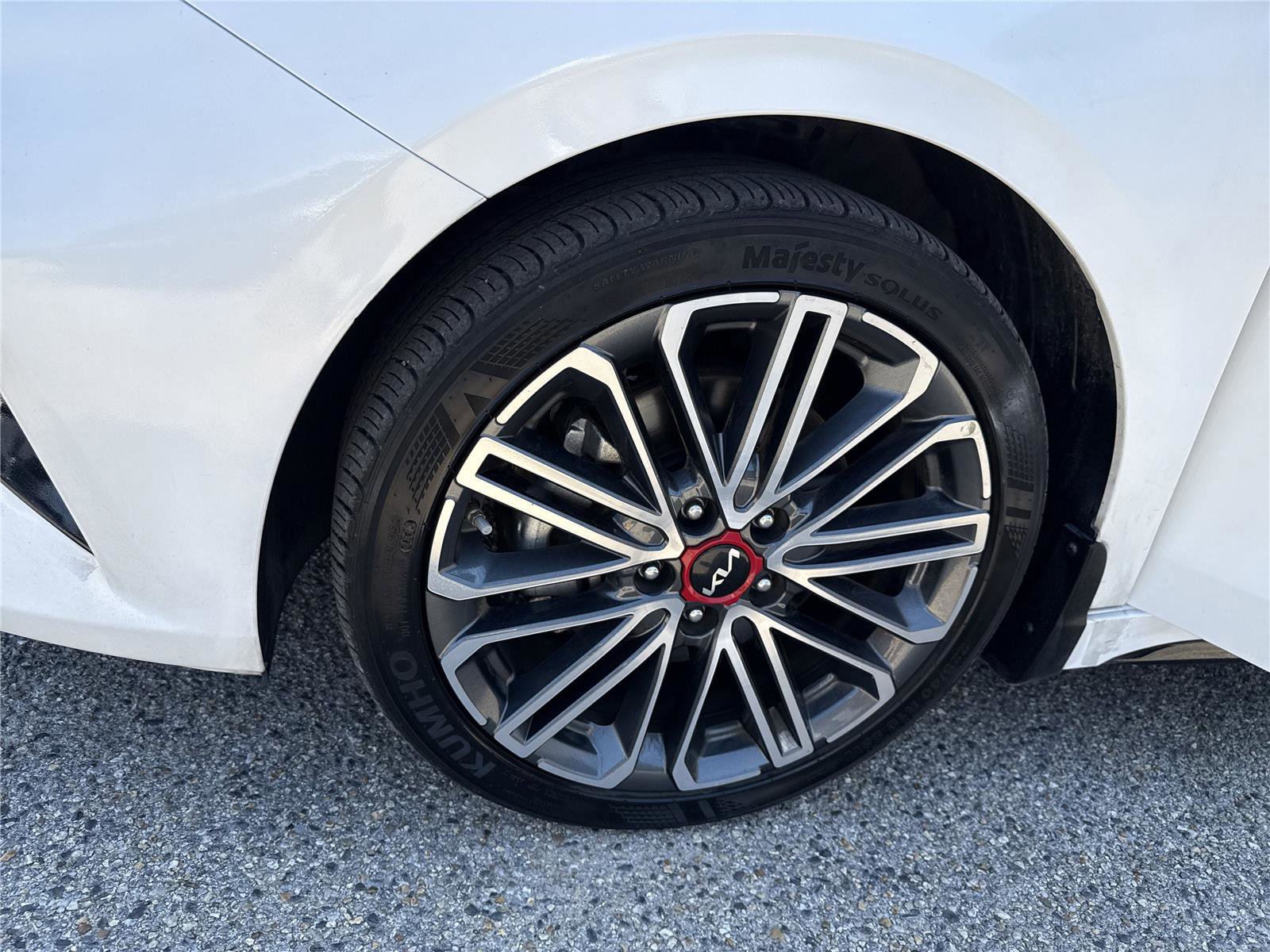 Used 2024 Kia Forte GT image 31