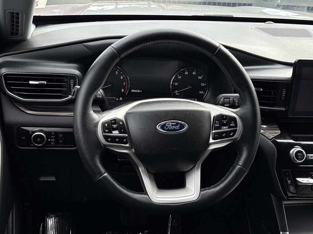 Certified 2023 Ford Explorer Limited RWD image 7