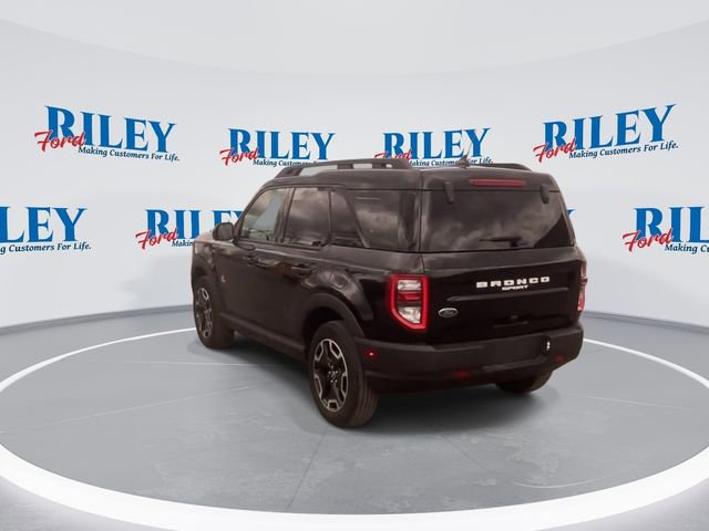 Certified 2023 Ford Bronco Sport Outer Banks w/ Tech Package AWD/4WD image 7