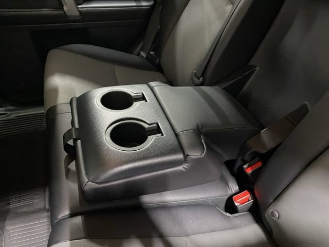Used 2018 Toyota 4Runner SR5 Premium AWD/4WD image 33