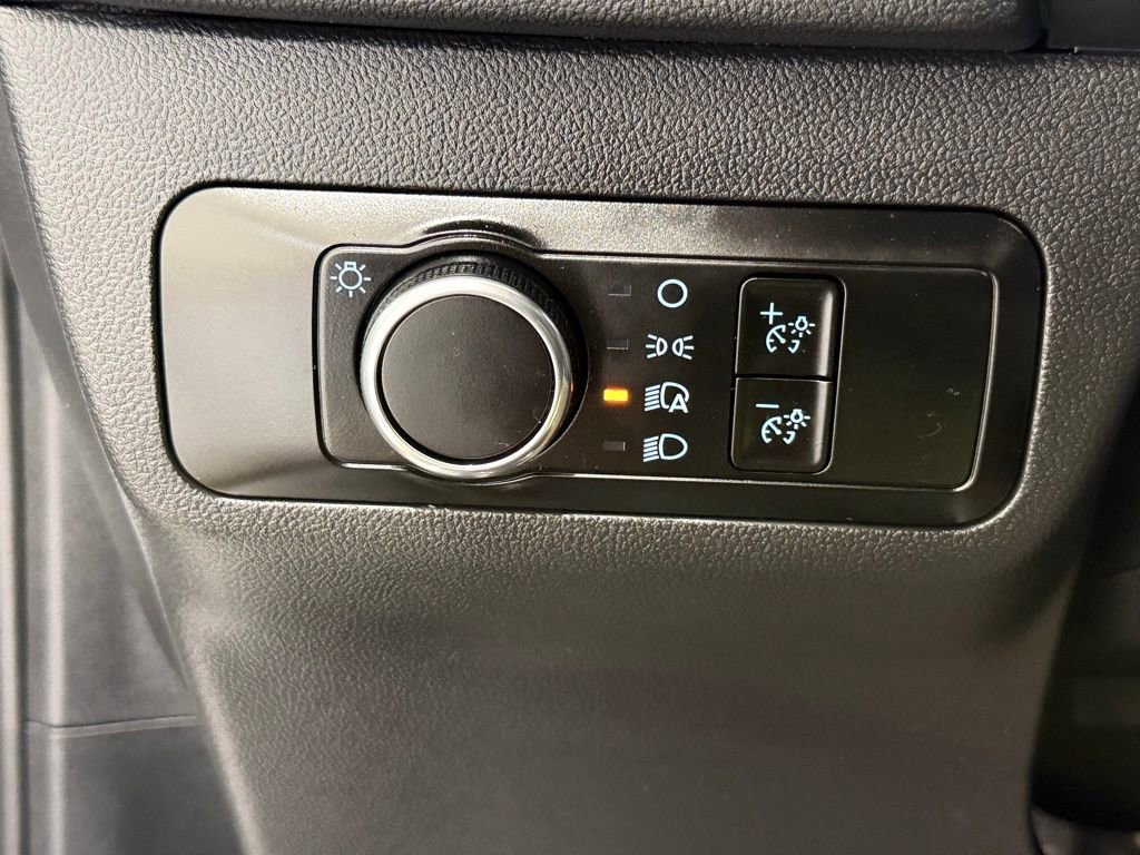 Certified 2025 Ford Escape Active AWD/4WD image 34