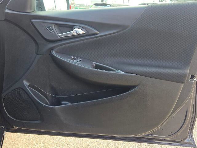 Used 2023 Chevrolet Malibu LT image 11