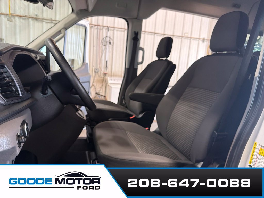 Certified 2025 Ford Transit 350 XLT AWD/4WD image 10