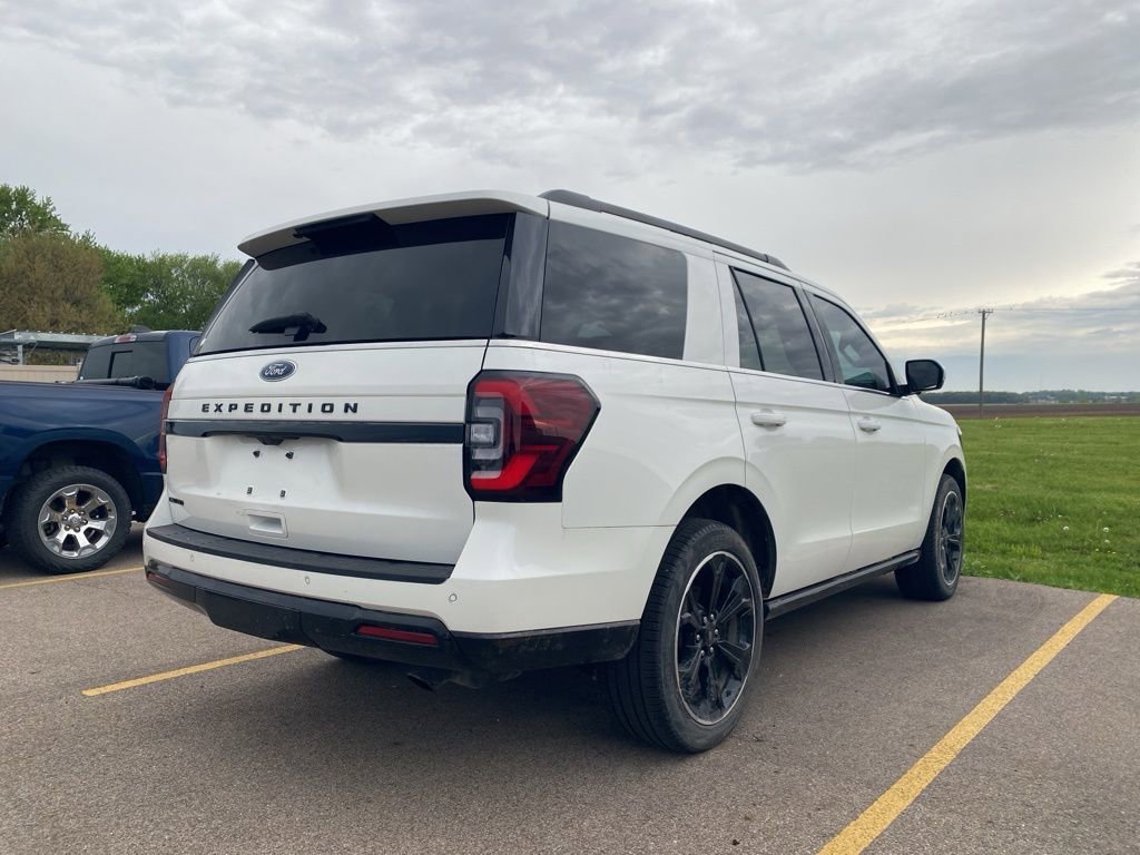 Certified 2024 Ford Expedition Limited AWD/4WD image 10