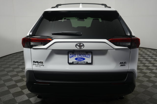 Used 2025 Toyota RAV4 XLE AWD/4WD image 4