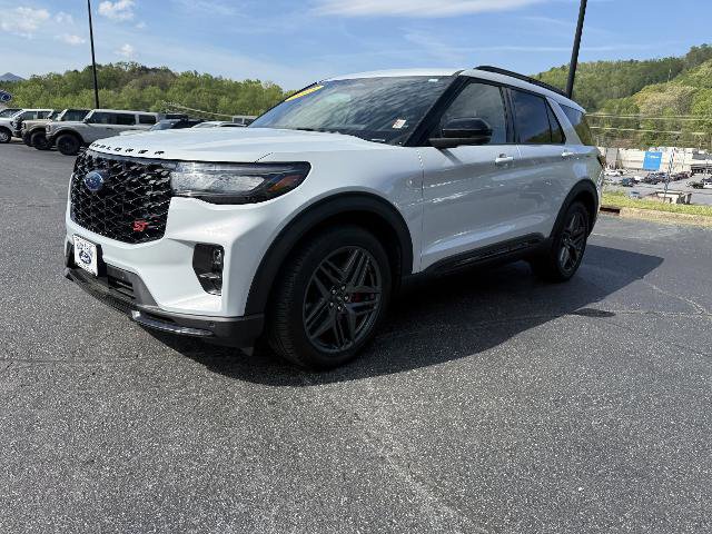 Certified 2026 Ford Explorer ST w/ Sun And Sound Package AWD/4WD image 4