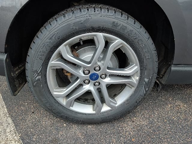 Certified 2017 Ford Edge Titanium w/ Canadian Touring Package AWD/4WD image 9