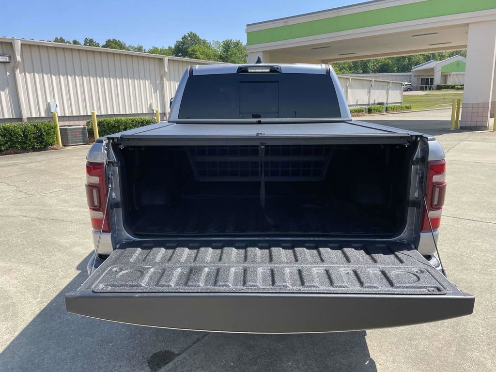 Used 2022 RAM 1500 Limited AWD/4WD image 10