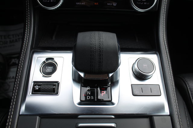 Used 2025 Jaguar F-PACE R-Dynamic S AWD/4WD image 29