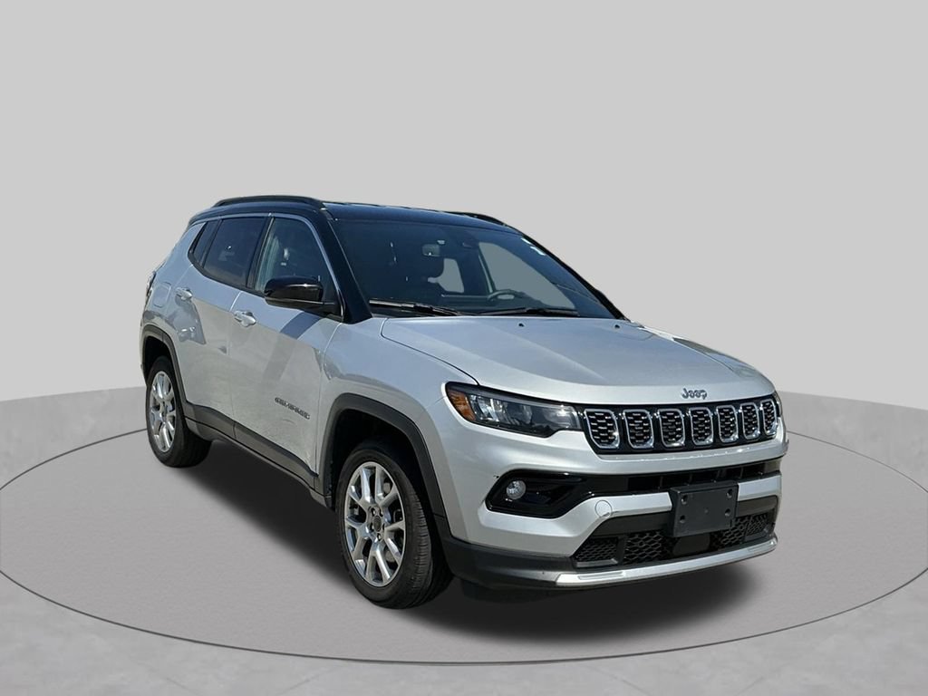Used 2025 Jeep Compass Limited AWD/4WD image 12