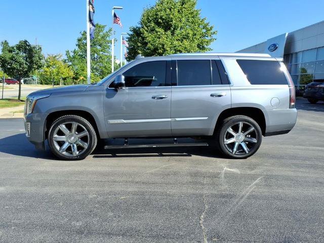 Used 2020 Cadillac Escalade Premium Luxury AWD/4WD image 4