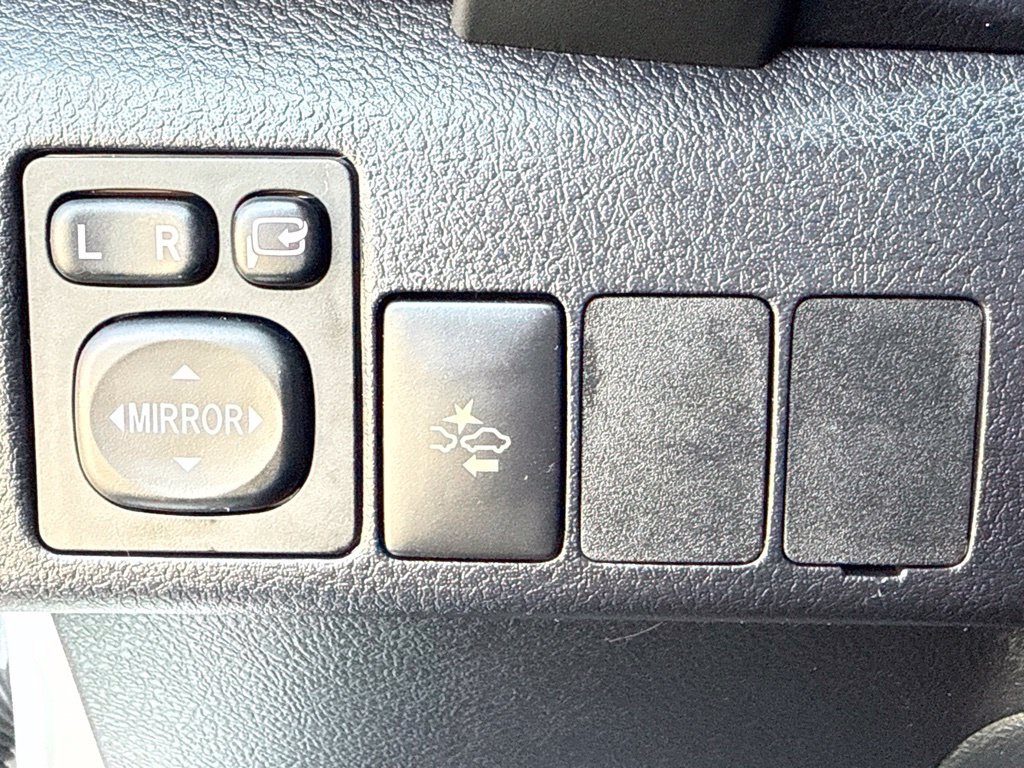 Used 2017 Toyota Corolla iM w/ All-Weather Mat Package FWD image 25