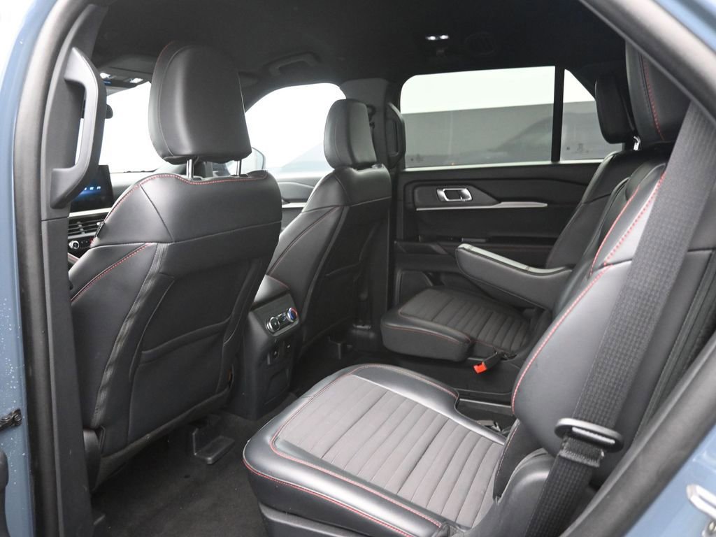 Certified 2025 Ford Explorer ST-Line image 27