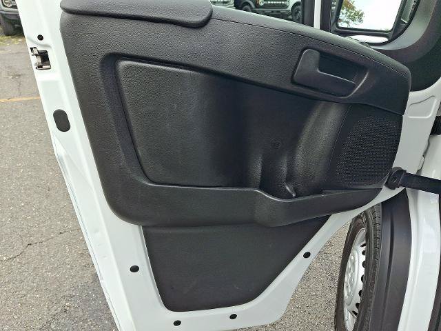 Used 2025 RAM ProMaster 2500 w/ U-Haul Equipment Group FWD image 12