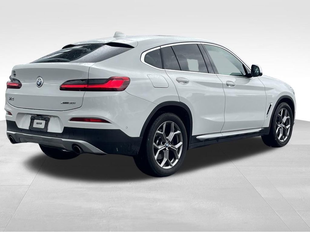 Used 2021 BMW X4 xDrive30i w/ Executive Package image 5