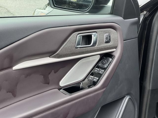 Certified 2026 Ford Explorer Platinum AWD/4WD image 17