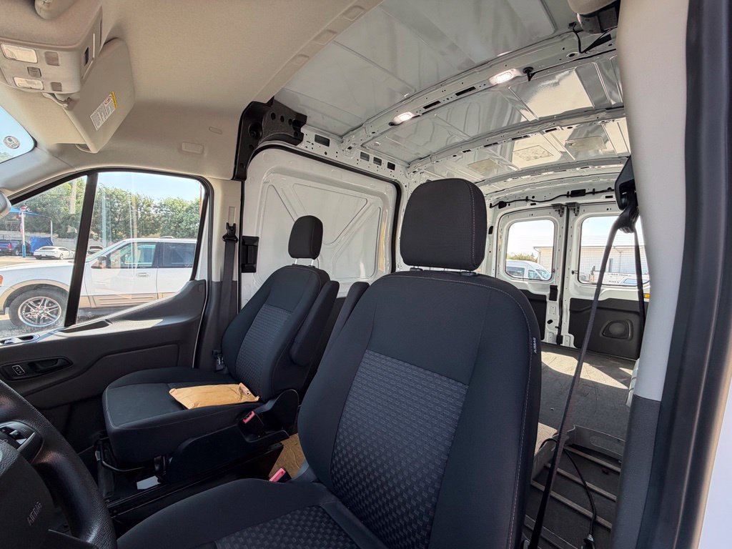 Certified 2023 Ford E-Transit Medium Roof RWD image 7