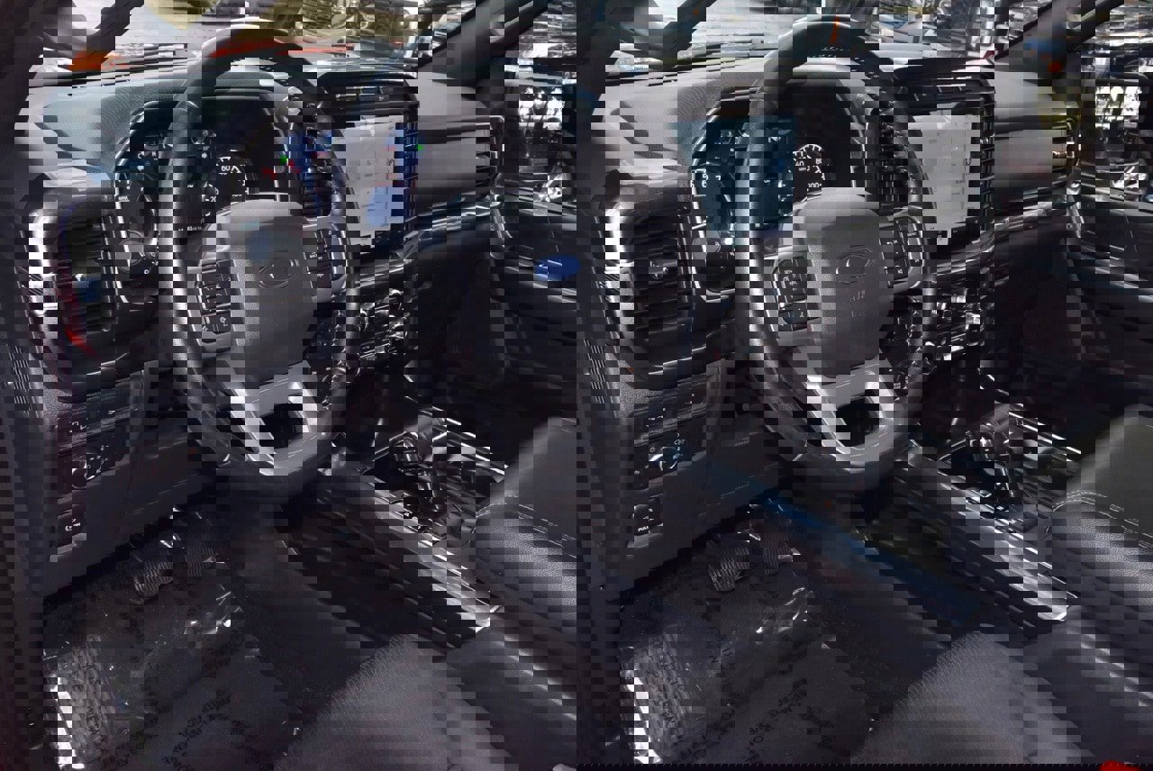 Certified 2022 Ford F150 XLT w/ Equipment Group 302A High image 36