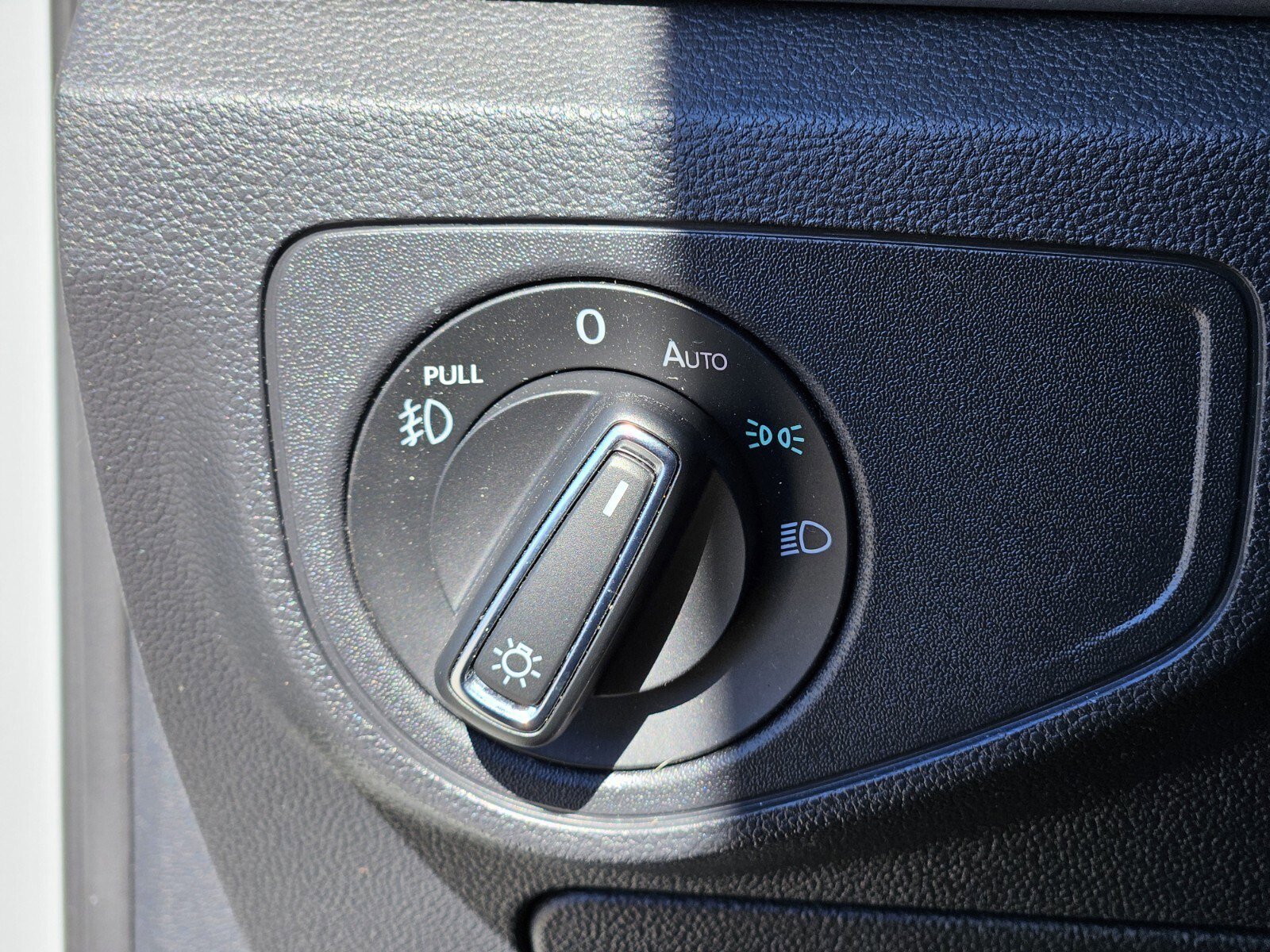 Used 2019 Volkswagen Atlas SEL image 24