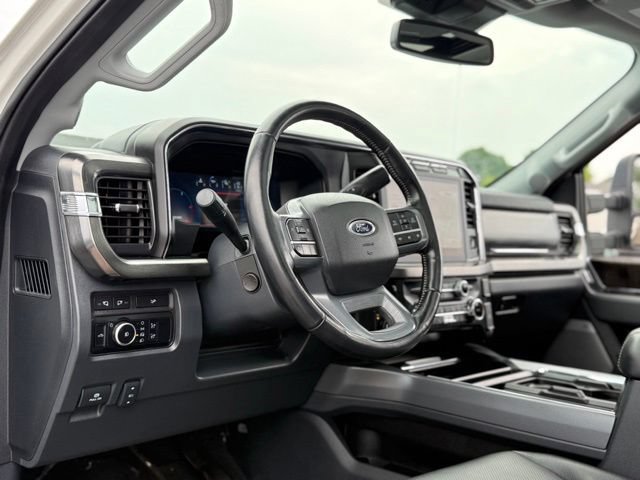 Certified 2024 Ford F250 Lariat w/ Tremor Off-Road Package AWD/4WD image 12