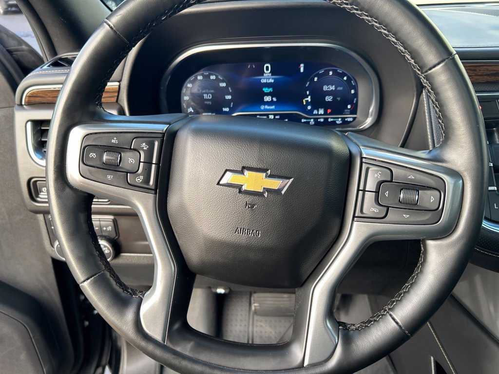 Used 2024 Chevrolet Suburban Premier AWD/4WD image 15