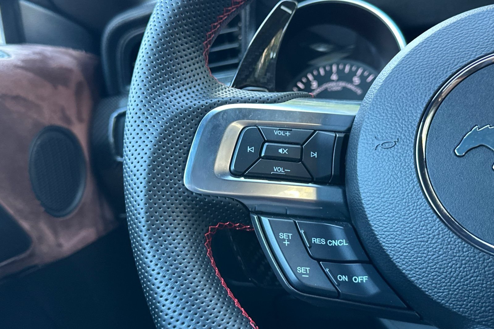 Certified 2020 Ford Mustang Premium RWD image 35