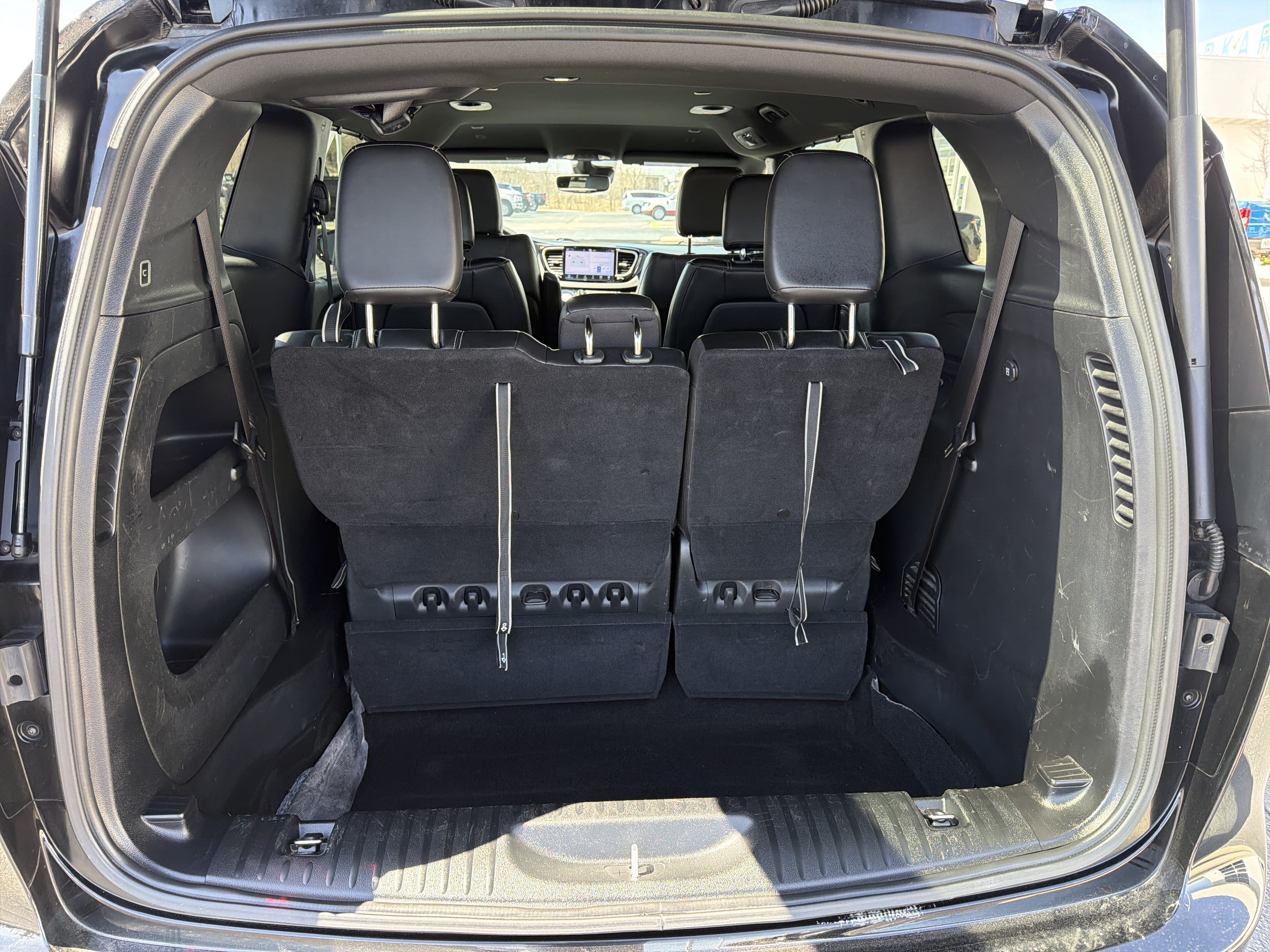 Used 2025 Chrysler Pacifica Select FWD image 12