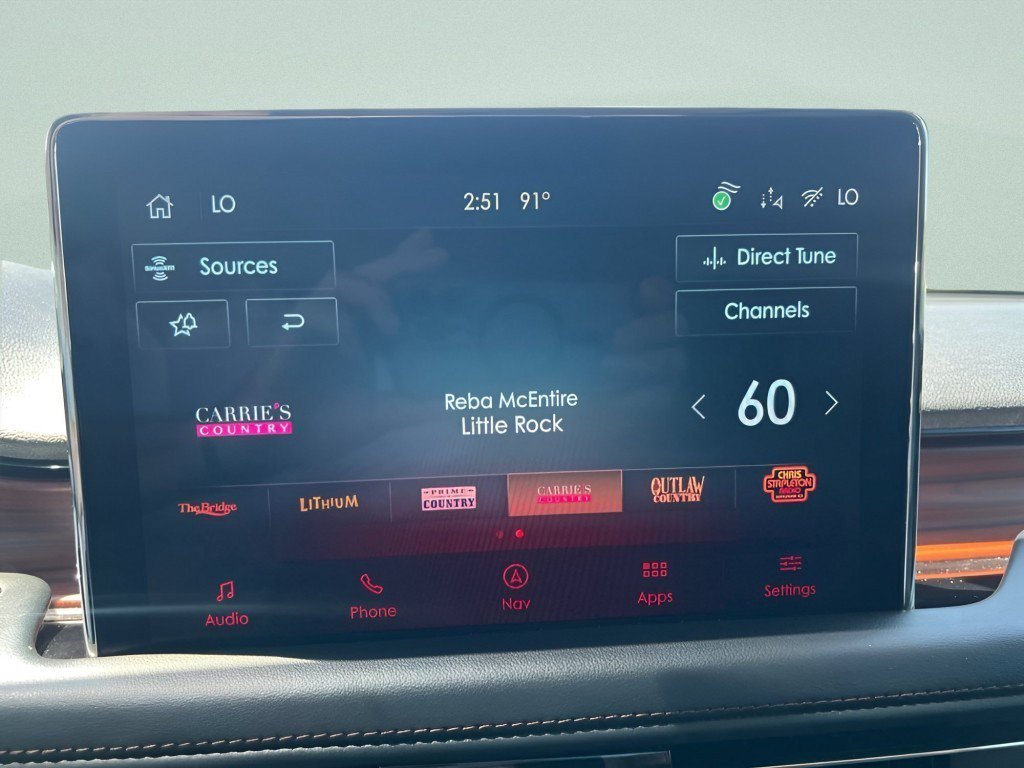 Certified 2020 Ford Explorer Platinum w/ Premium Technology Package AWD/4WD image 27