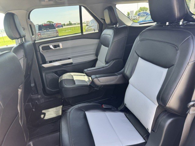 Certified 2023 Ford Explorer XLT w/ Equipment Group 202A AWD/4WD image 23