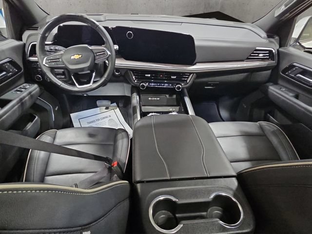Used 2025 Chevrolet Tahoe Premier w/ Sun And Tow Package AWD/4WD image 3