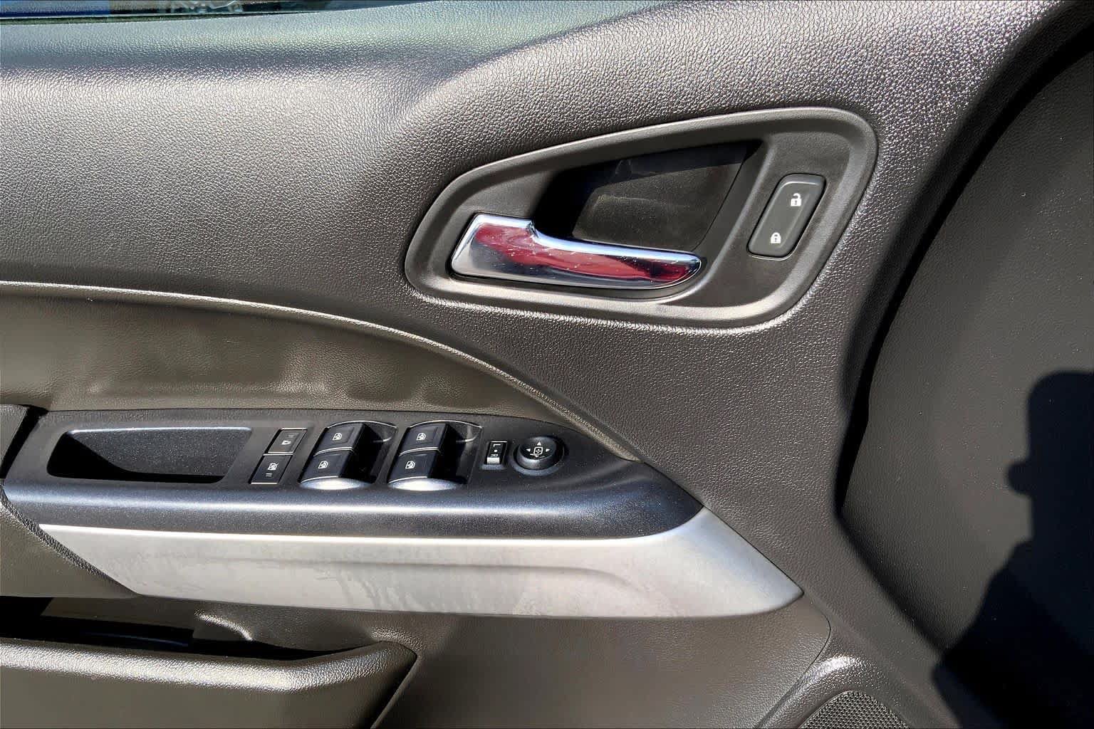 Used 2020 Chevrolet Colorado ZR2 AWD/4WD image 32