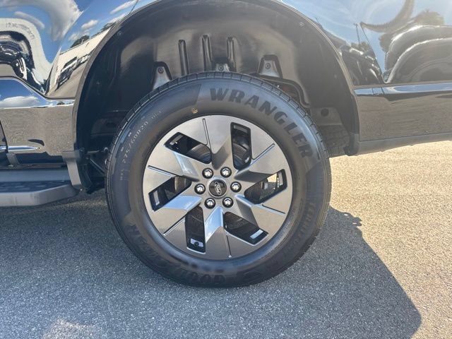 Certified 2025 Ford F150 Lightning Flash AWD/4WD image 9