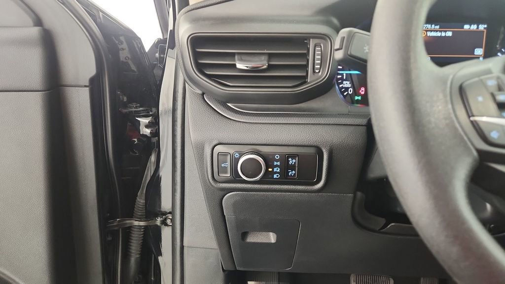 Certified 2023 Ford Explorer XLT image 23