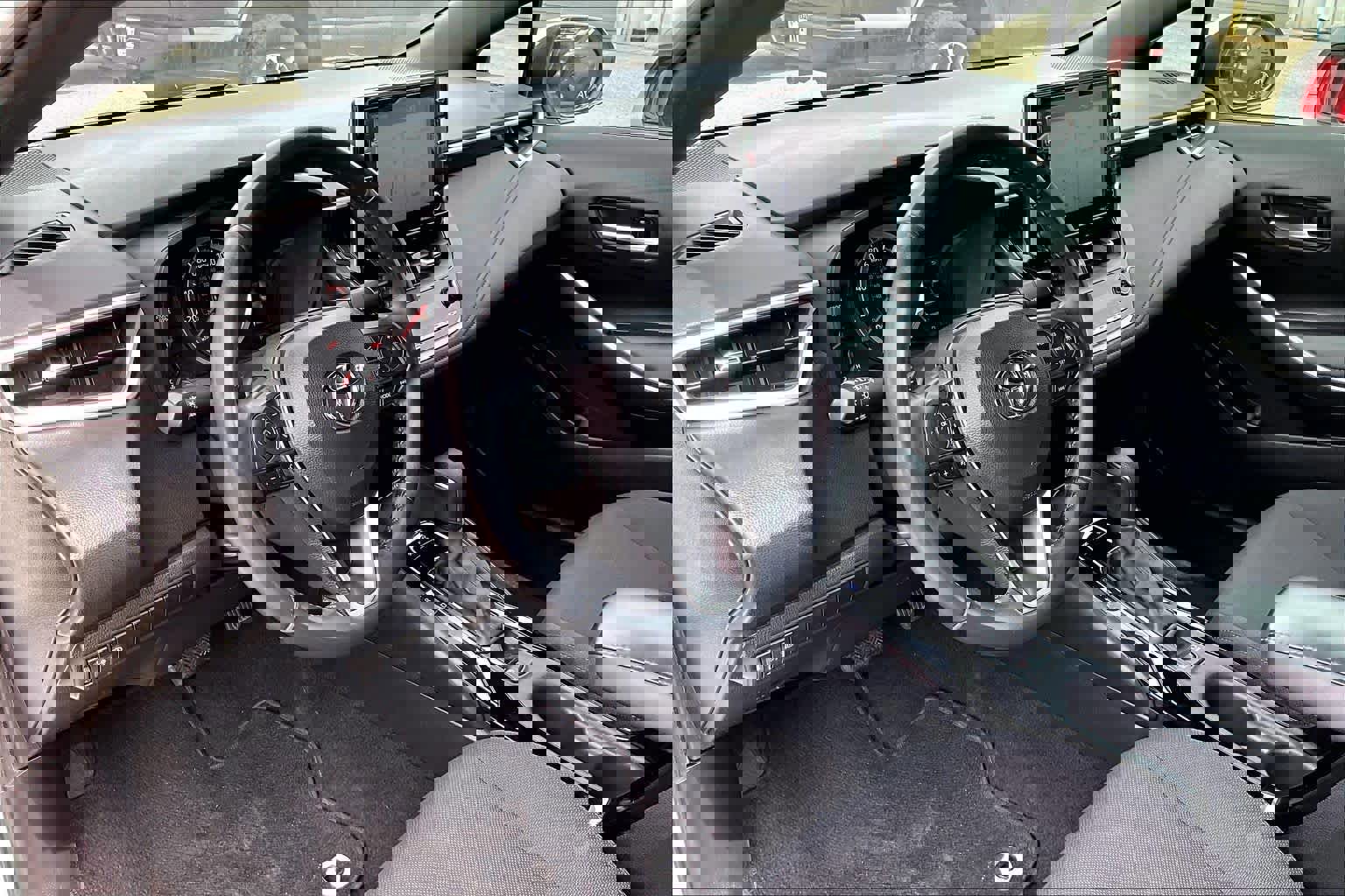 Used 2021 Toyota Corolla SE image 19