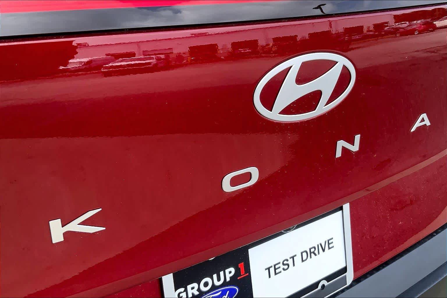 Used 2025 Hyundai Kona SEL FWD image 29